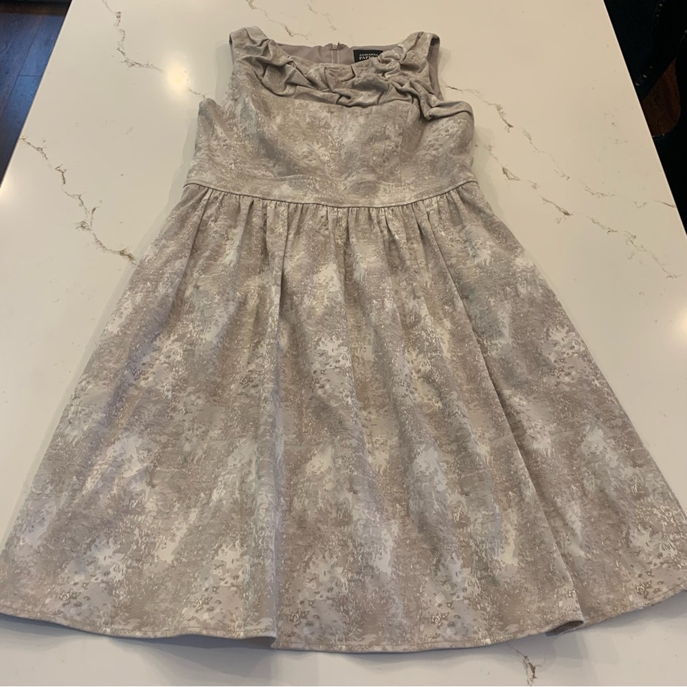 Adrianna Papell Sleeveless Marbled Beige Self Petal Sculpture Dress Size 14